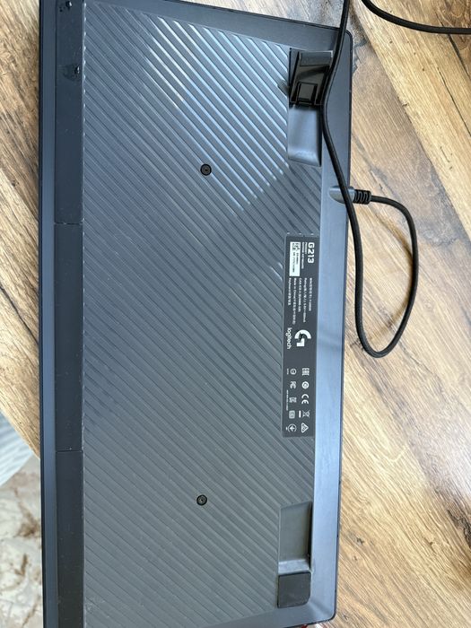Геймърска клавиатура Logitech g213 rgb
