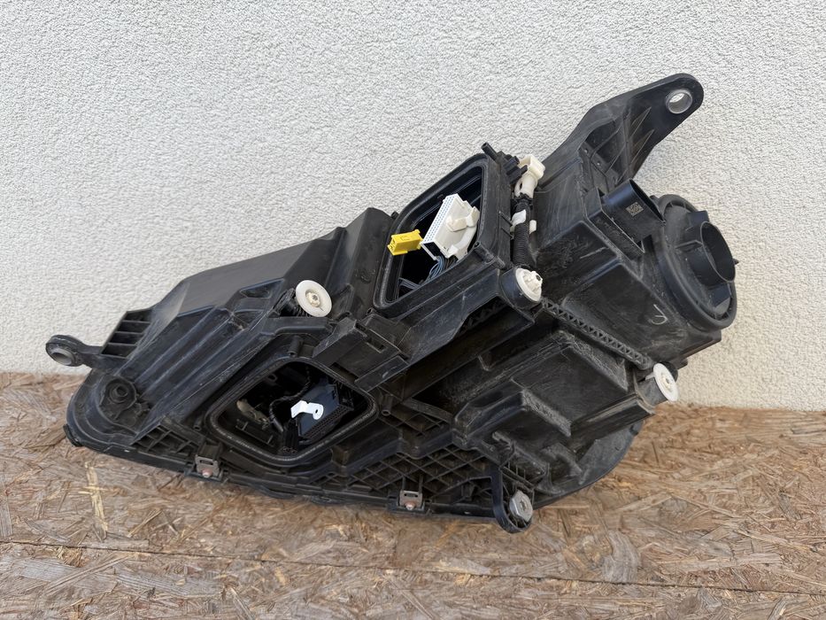 Far dreapta Mercedes GLE W167 Full LED MULTIBEAM Original Europa