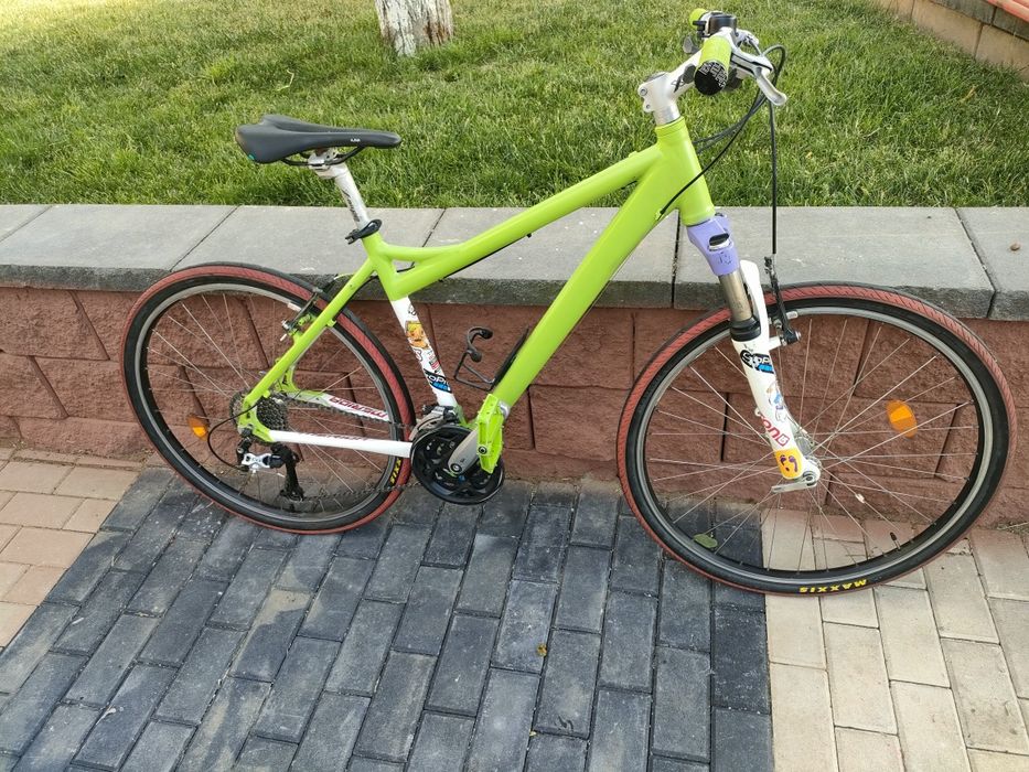 Bicicleta MERIDA 26" Aluminiu shimano XT.
Furca amortizor reglabila.ma