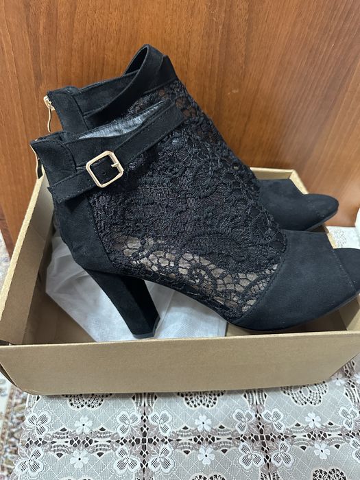 Продаются туфли басаножки  41 размер.