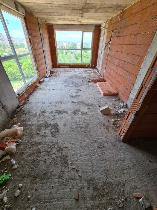 Продава се Тристаен апартамент в Пловдив, Южен - 97 кв.м за 762 €/кв.м - Снимка #1