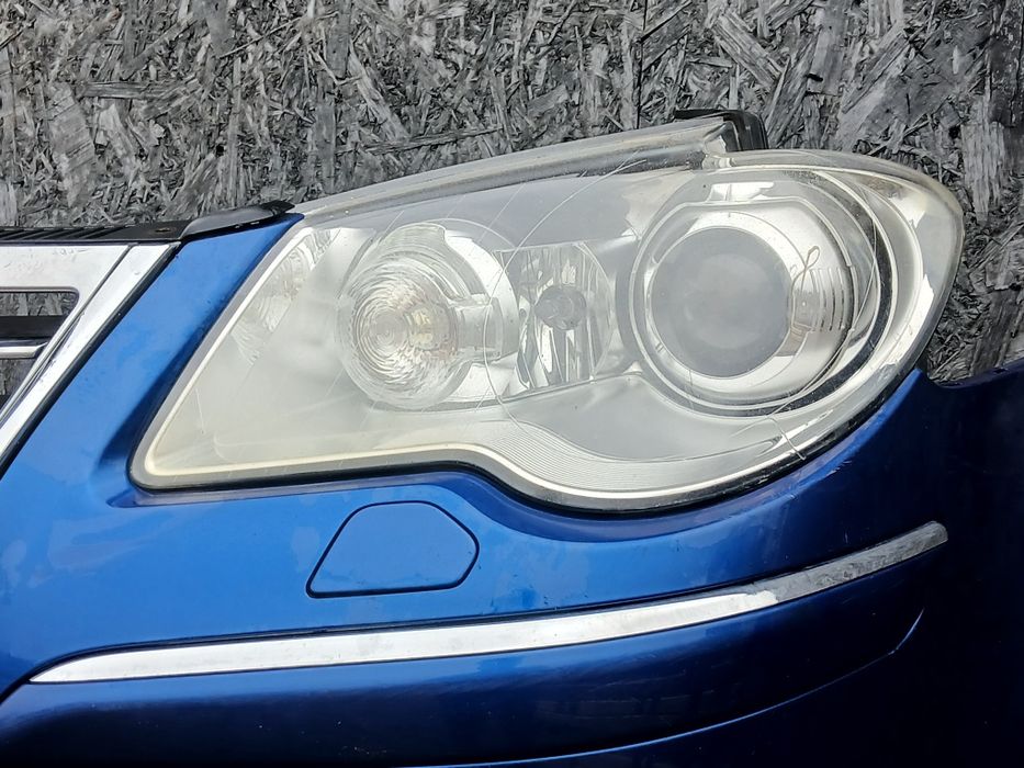 bara fata vw touran facelift far faruri set bixenon Tragar radiatoare