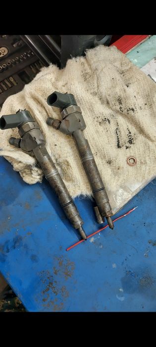 Продам б/у в хорошем состоянии форсунки и трубки W463 к ОМ628.