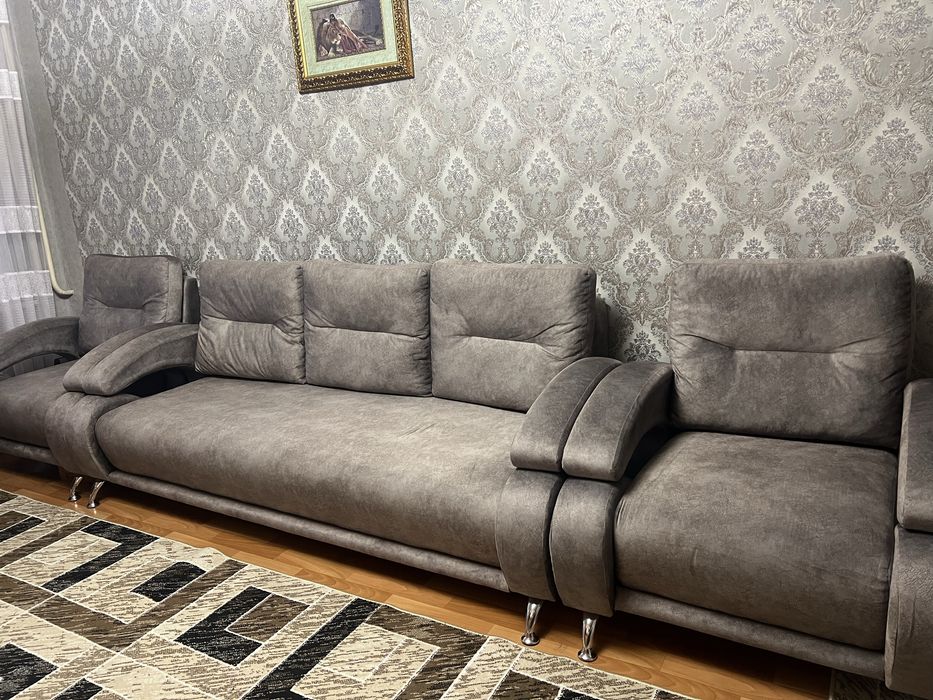 Продам диван с креслами