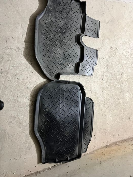 Тойота хайс передний полик