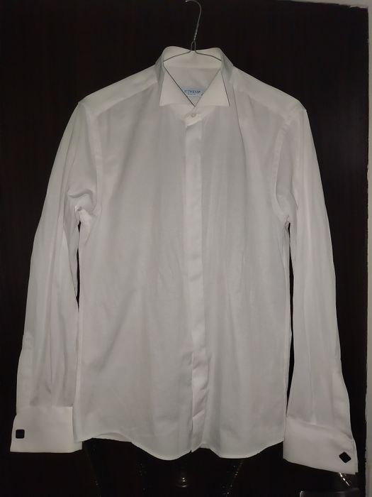 Vând cămașa albă bărbați