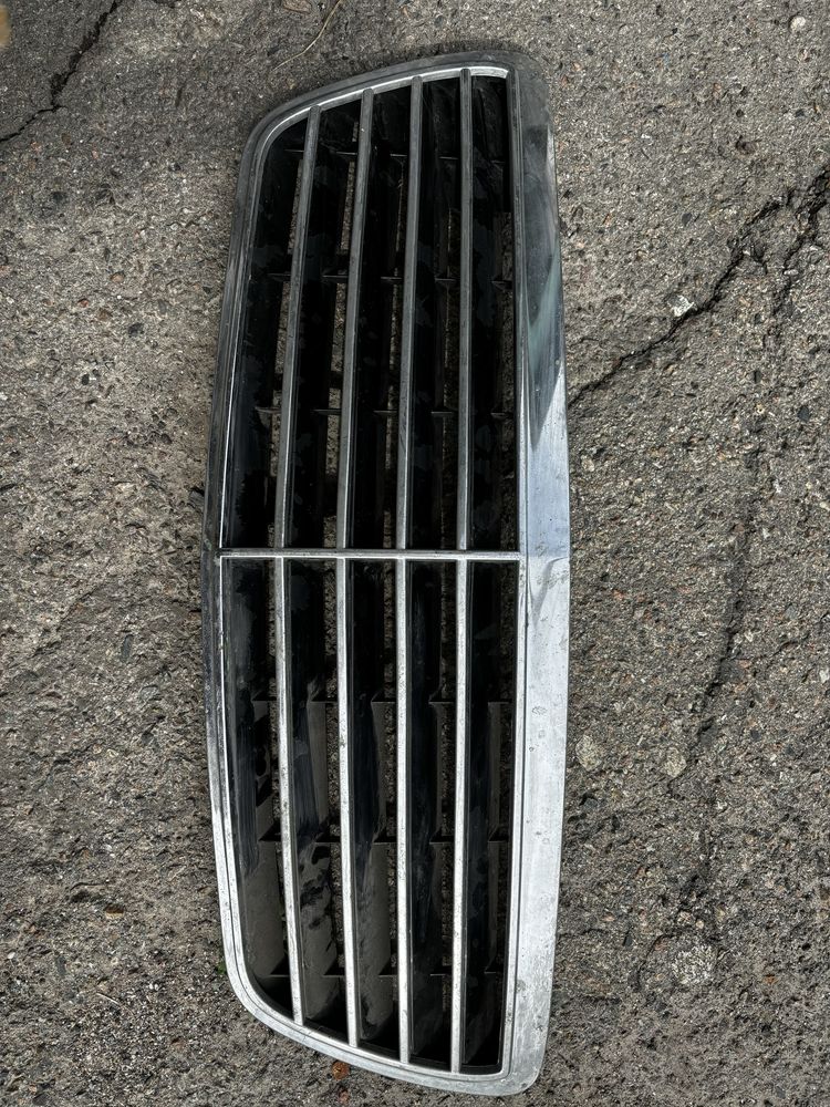 Решётка радиатора Mercedes