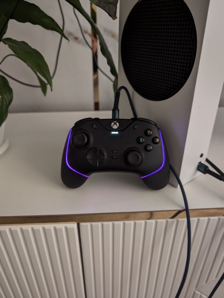 Xbox series s Срочно