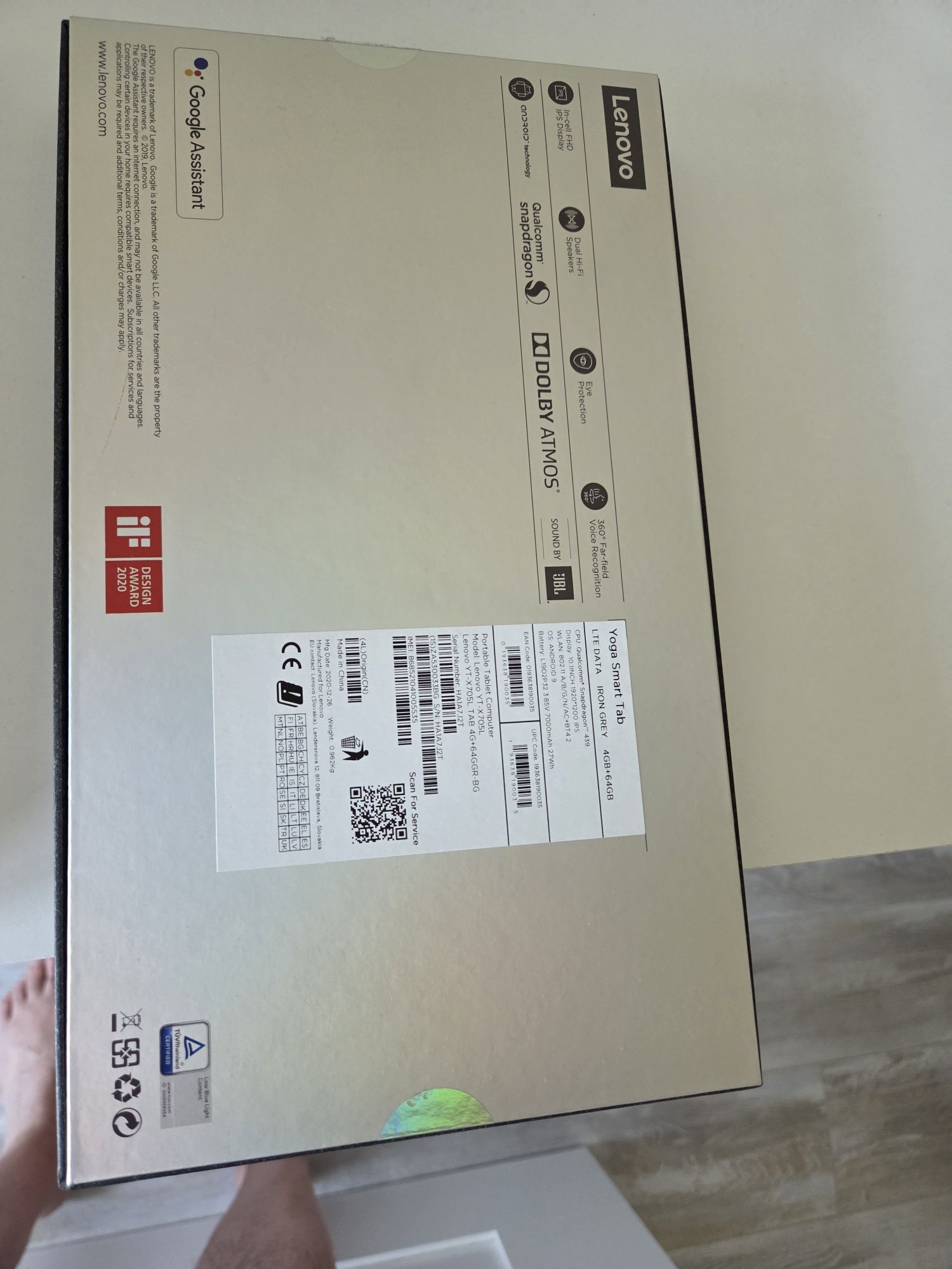 Продавам таблет Lenovo Yoga