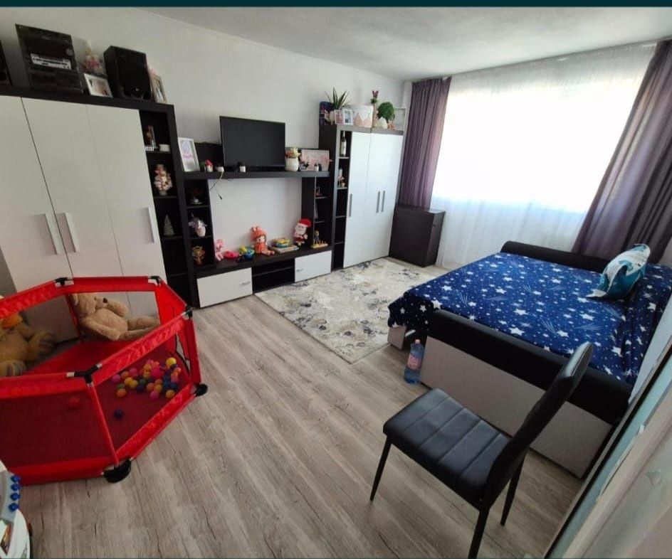 Apartament 4 camere calea Călărașilor