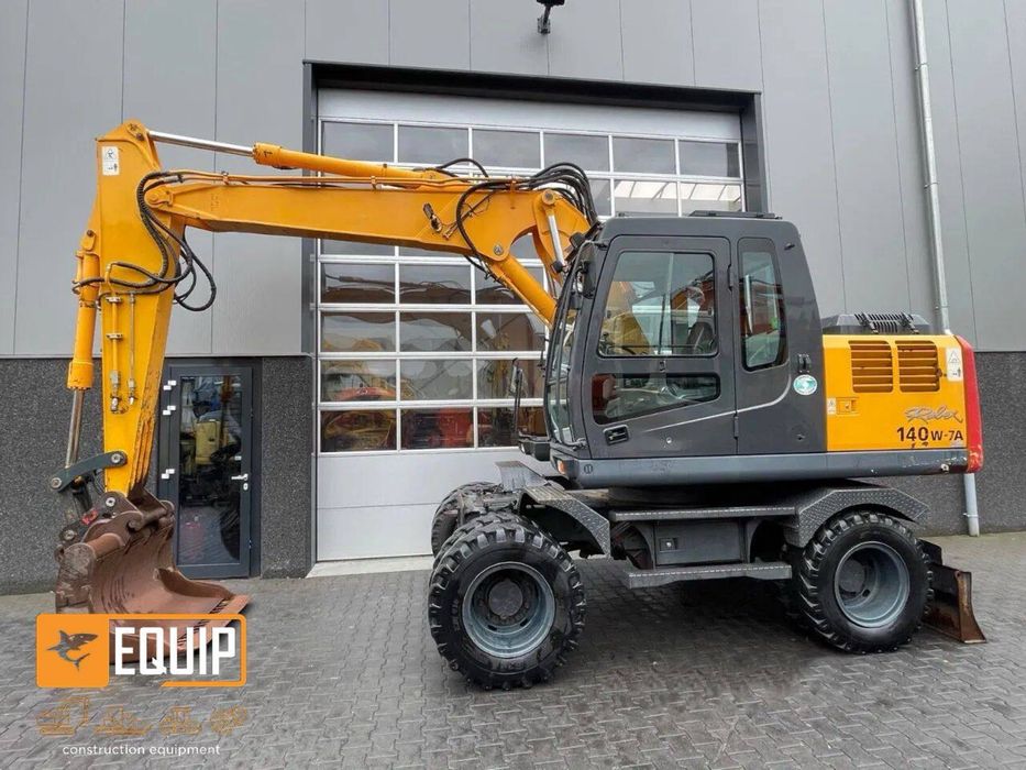 Экскаватор Hyundai R140W-7A