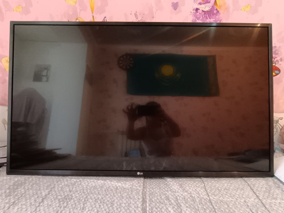 Продаю телевизор LG
