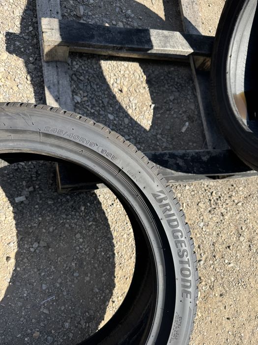 245/40/19 Bridgestone 2бр зимни гуми внос Швейцария!