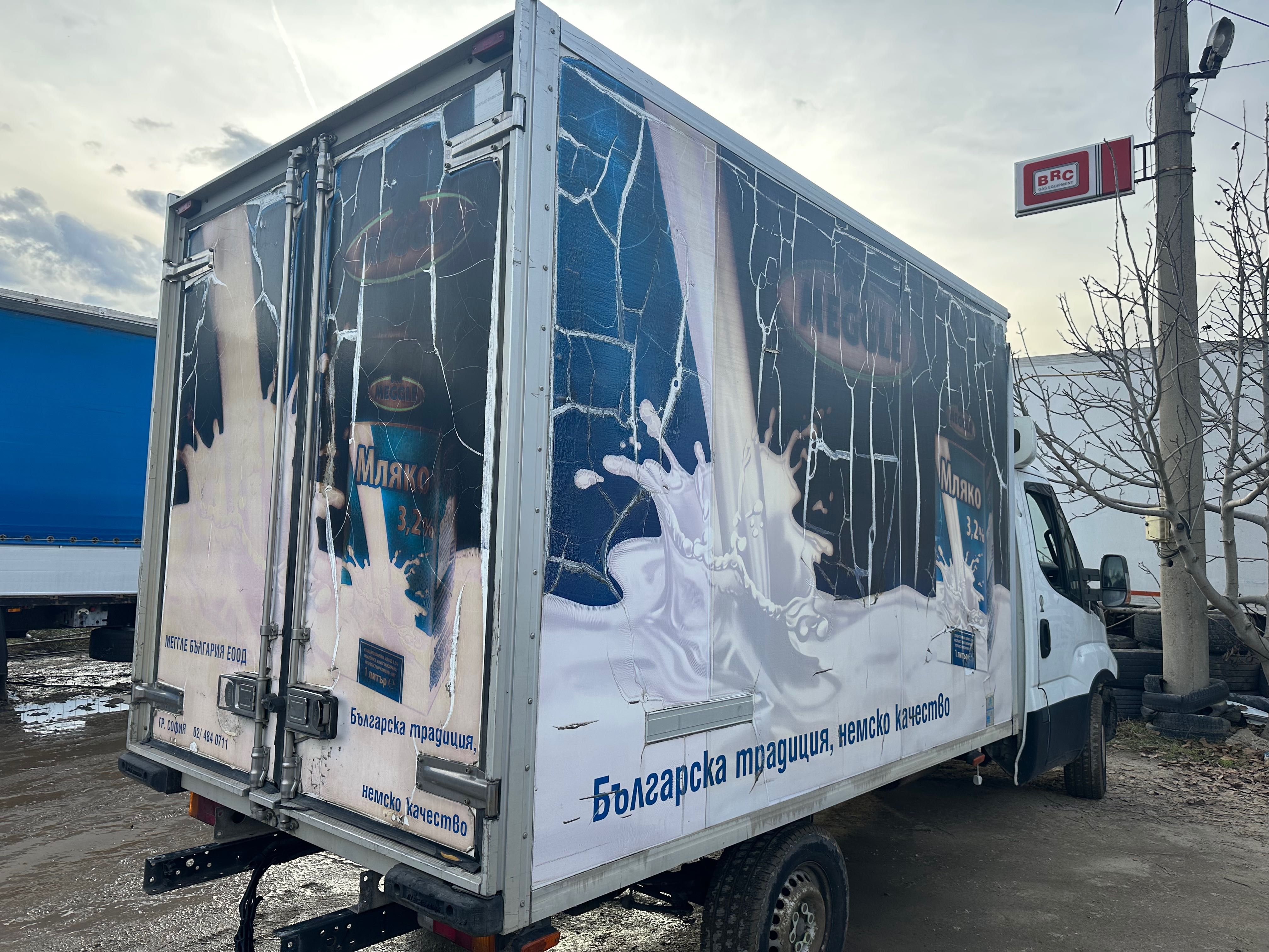 Продавам термоизолиран фургон