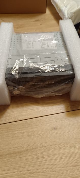 Мултимедия 1 дин за кола + задна камера над номера