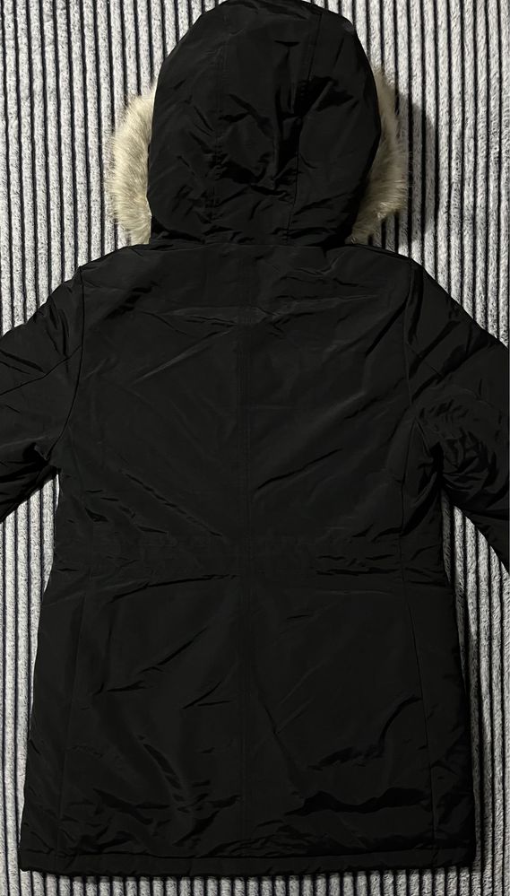 Geaca Tommy Hilfiger dama geaca puf parka marime L