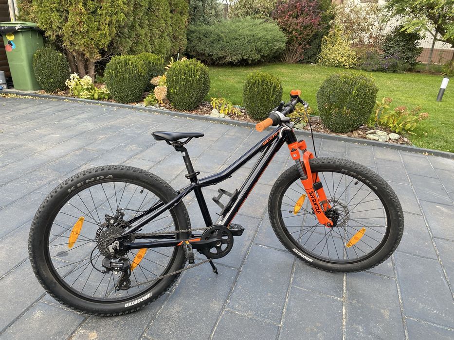 Bicicletă junior ‎Scott Scale 24″ – stare foarte bună