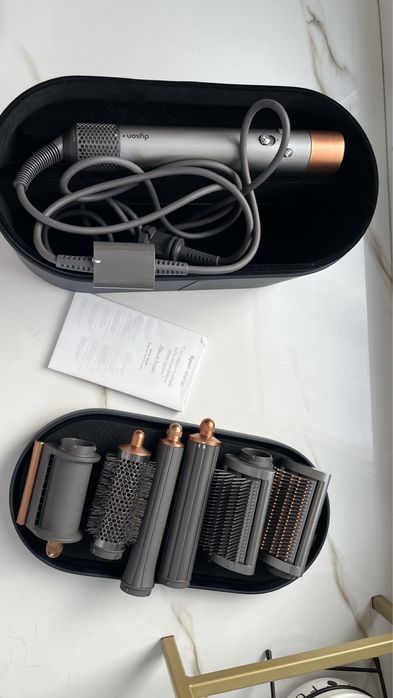 Dyson airwrap nou nout