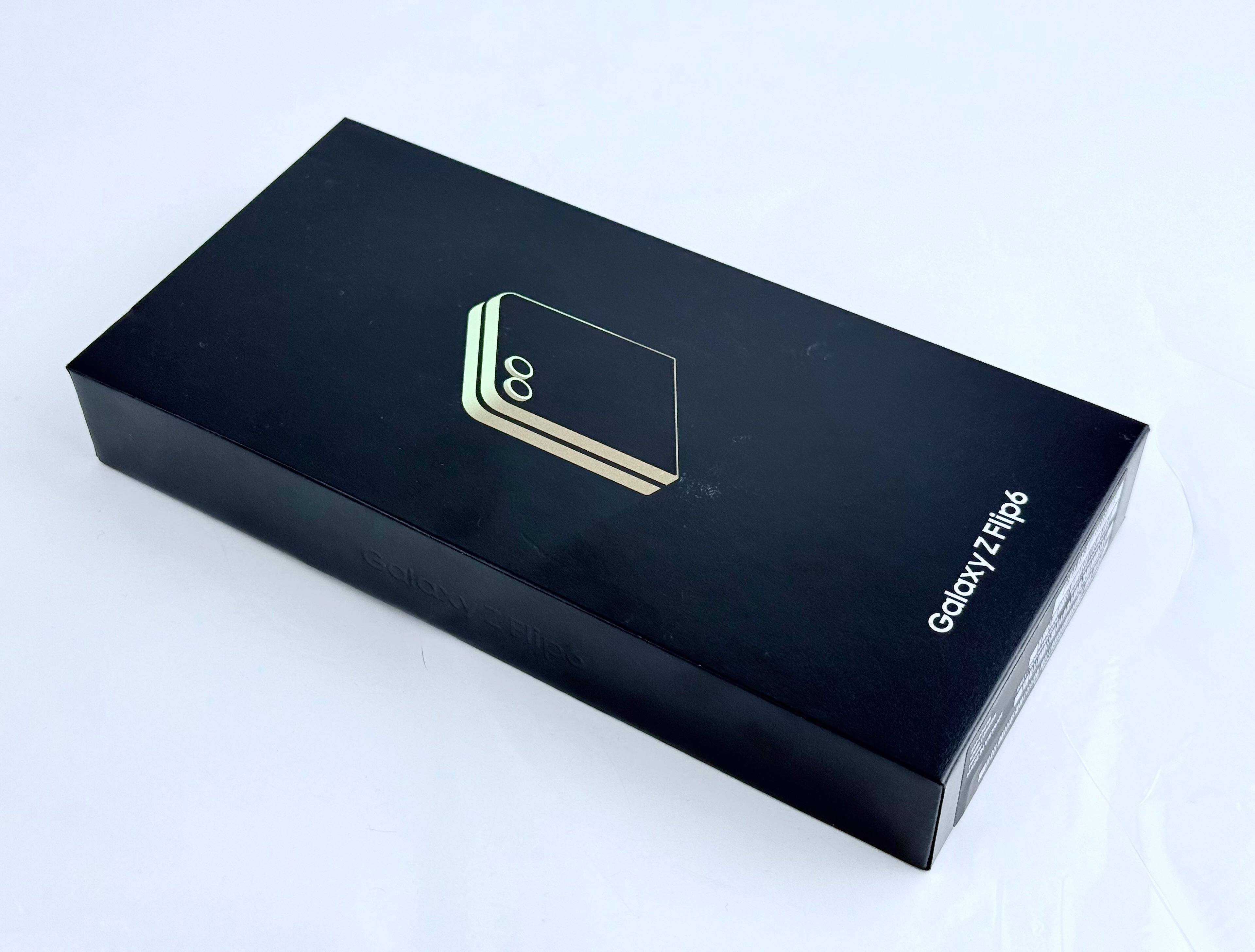 НОВ! Samsung Galaxy Z Flip 6 5G 256GB 12RAM Yellow 2г. Гаранция