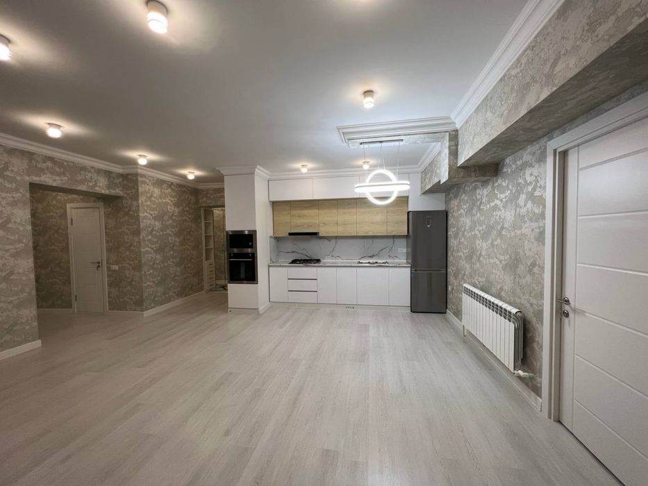 Аренда, Ц-4, 4/5/9, со всей обстановкой, на долгий срок