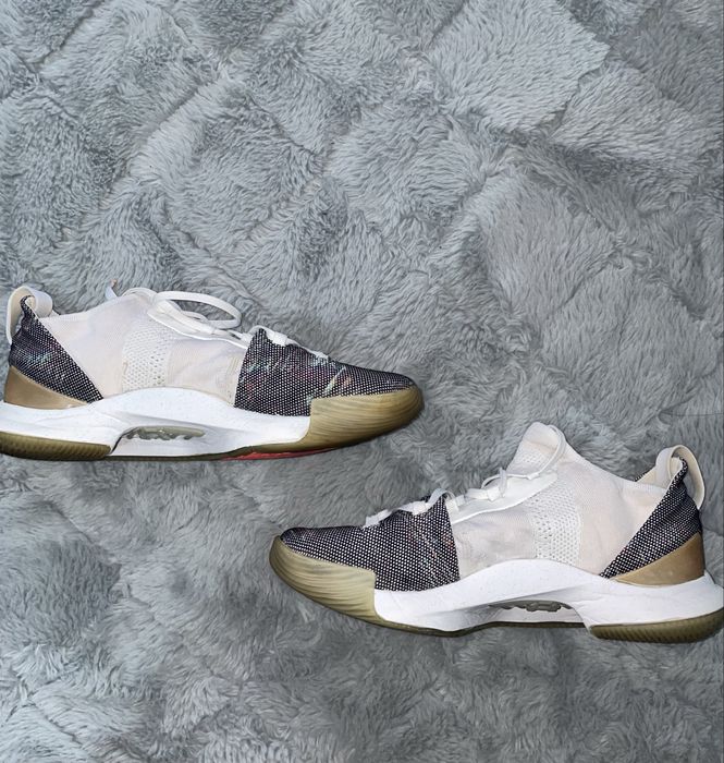 Vand Under Armour Curry 5 (nu jordan nike puma)