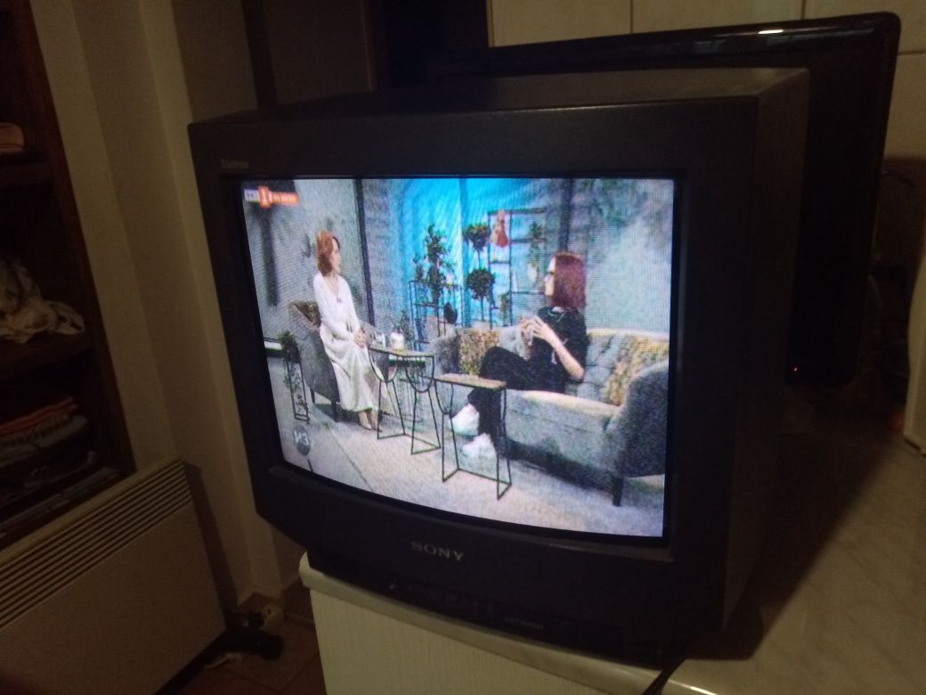 SONY Trinitron 14 inch, перфектно работещ телевизор