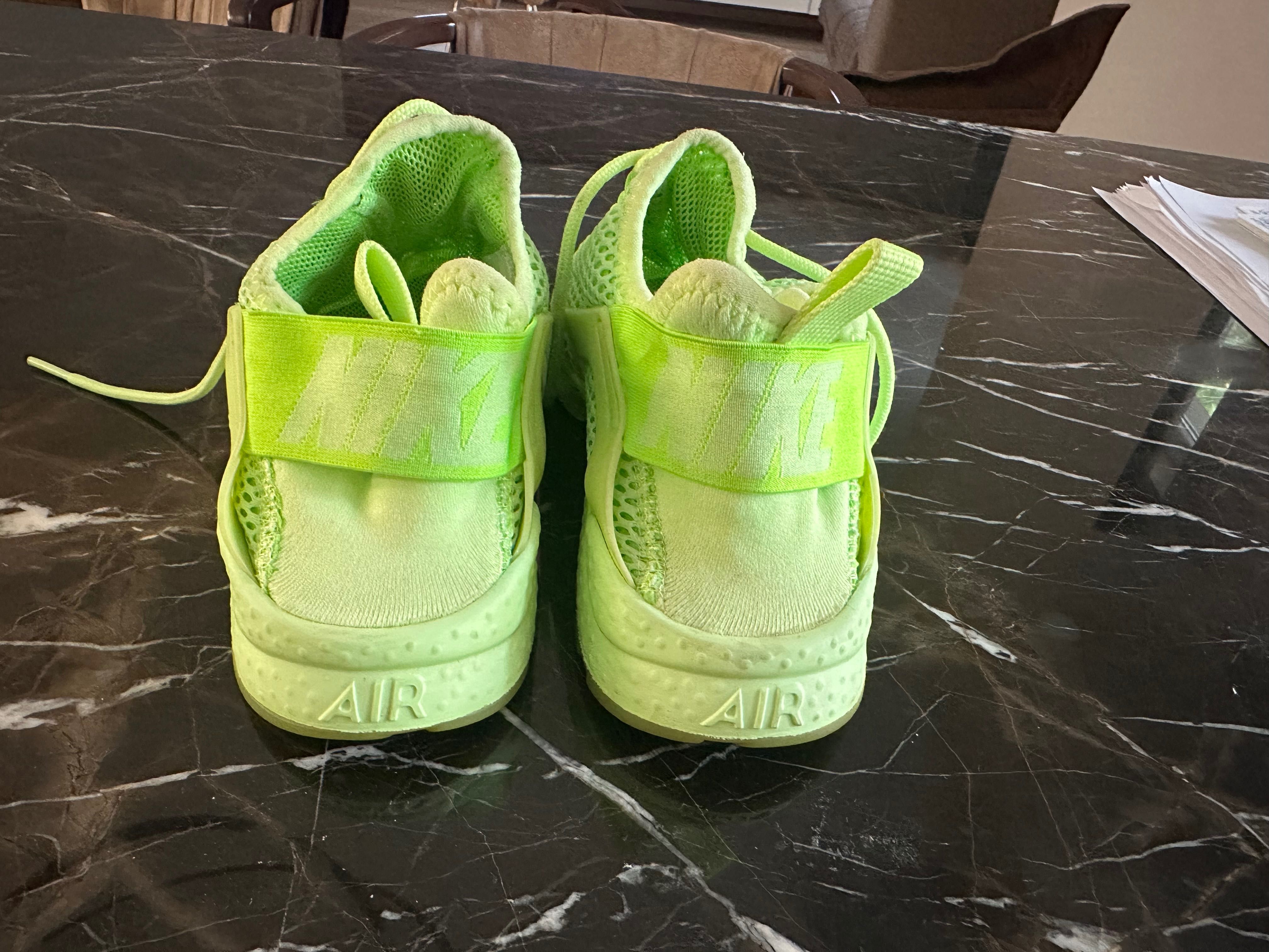 Дамски маратонки Nike