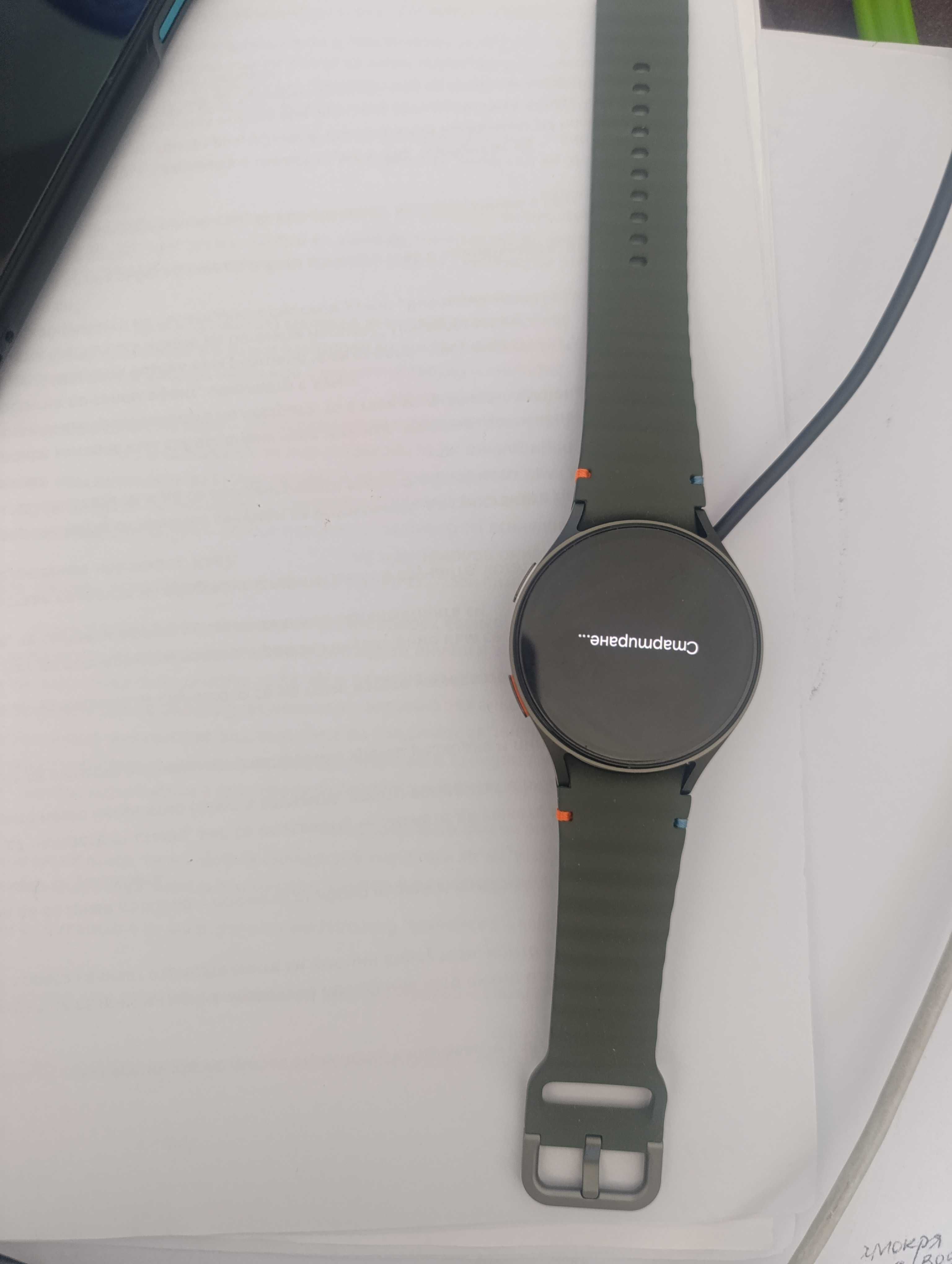Часовник samsung