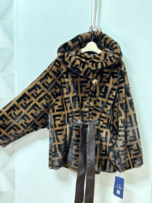 Норковая шуба, новая, свободный фасон.