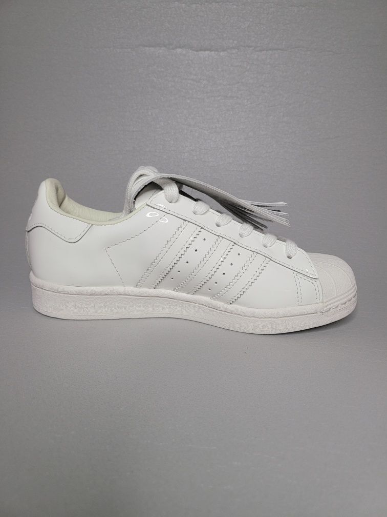 Adidas Superstar Fringe