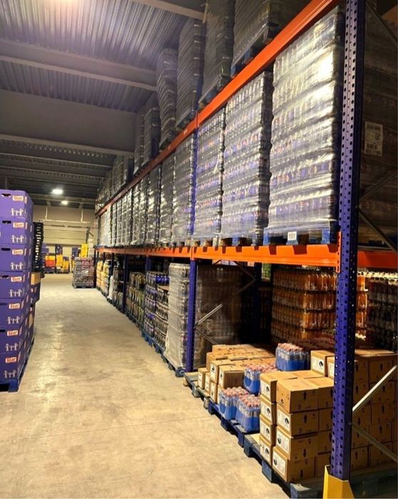 Rafturi metalice in stoc