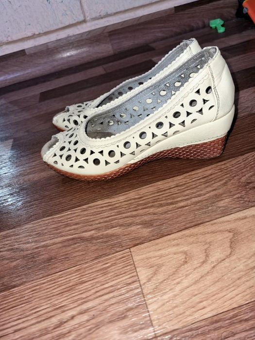 Босоножки на платформе