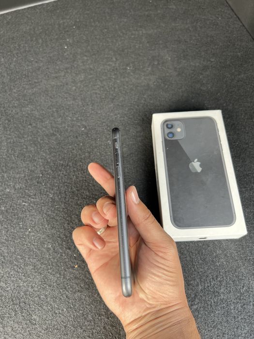 Iphone 11 128 gb hotirali batare 74%