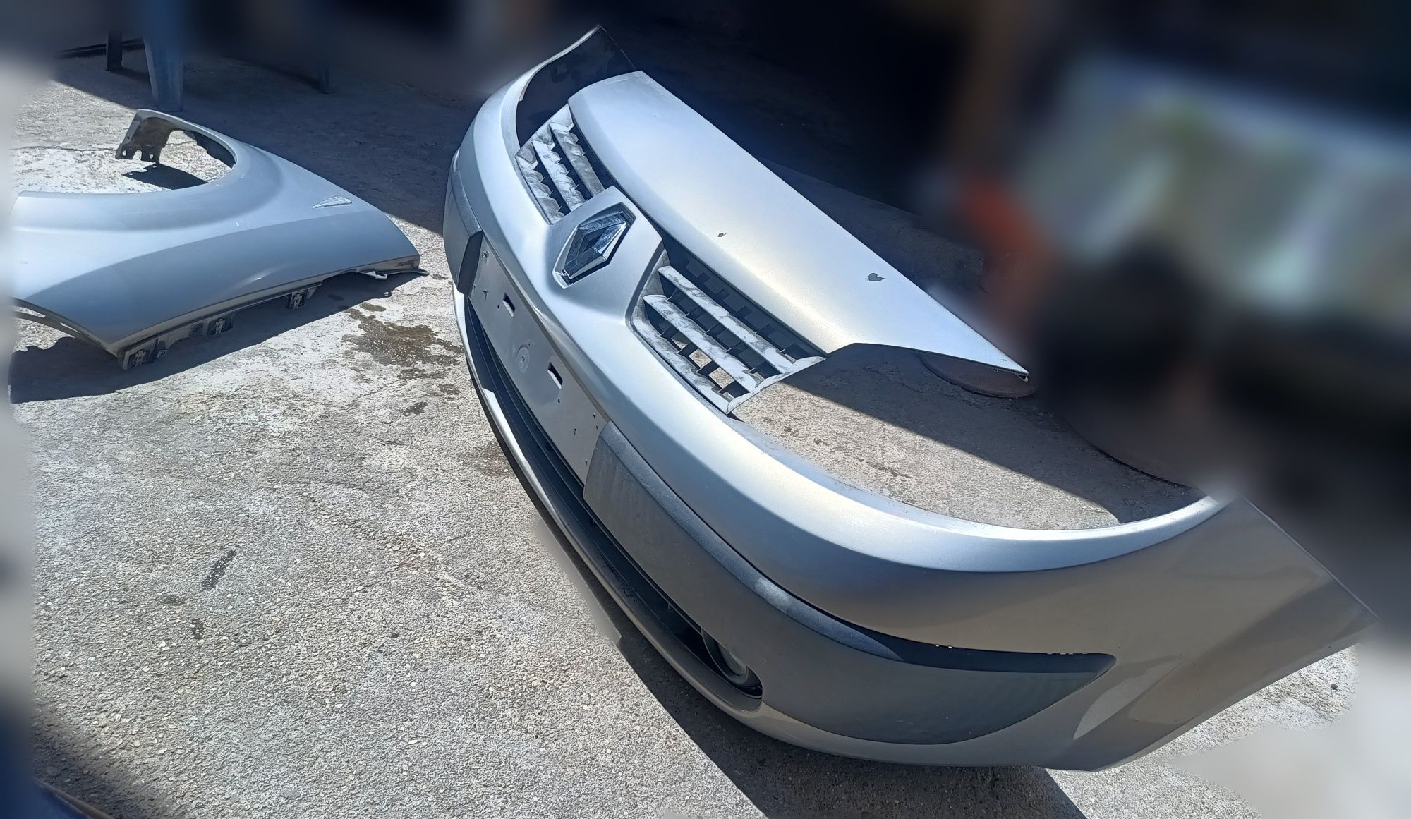 Броня/калник Renault Megan Scenic
