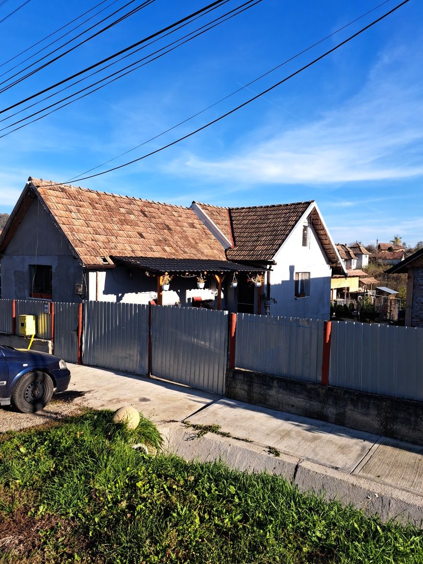 Casa de vanzare urca