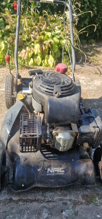 Motocositoare masina de tuns gazon autopropulsata