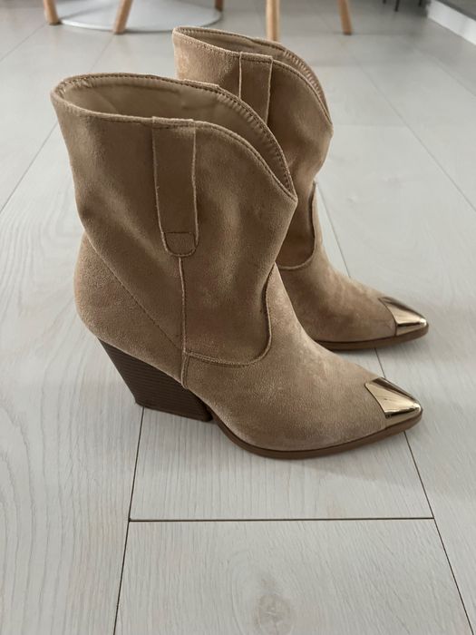 Ciocate piele intoarsa