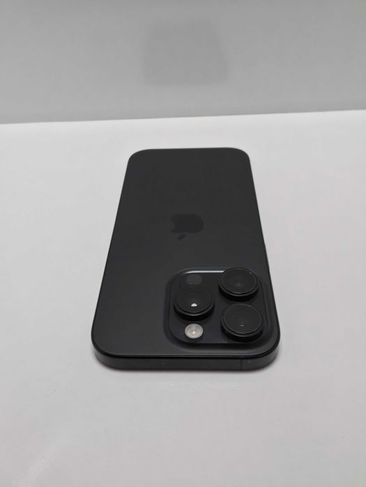 iPhone 16 Pro 128GB Titanium Black