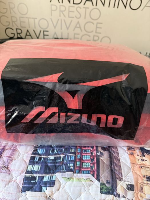 Куртка пуховик Mizuno новый