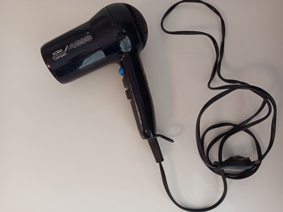 Сешоар 1800 W три степени