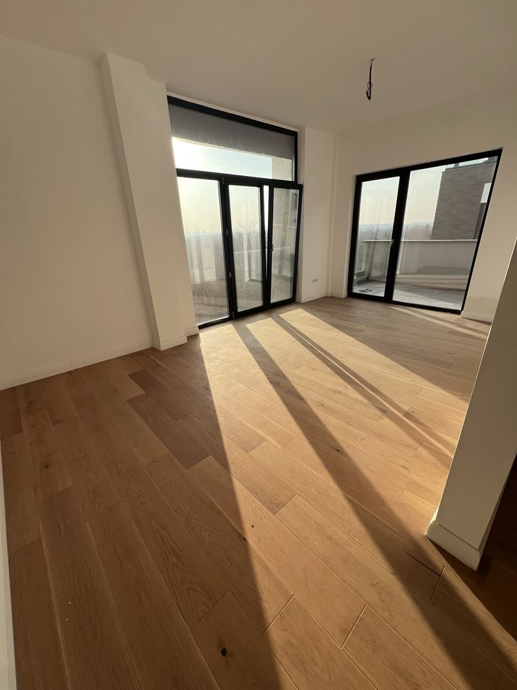 Direct de la proprietar! Fara TVA | Belair Triplex cu vedere la lac