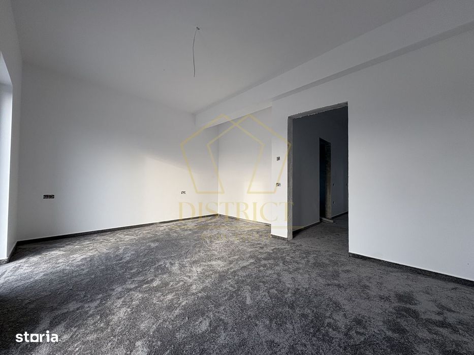 Duplex cu 3 camere, despărțit prin camera tehnica | Mosnita Noua | Bar