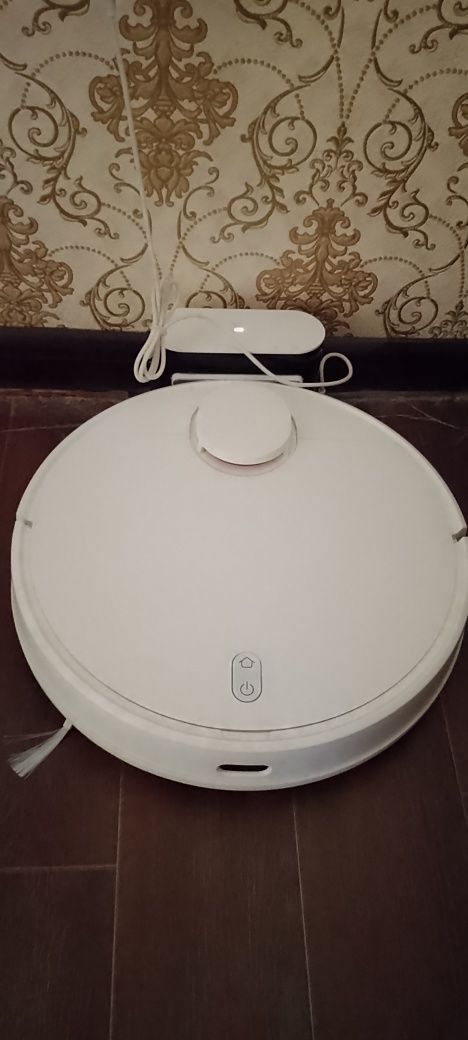 Продам робот пылесос
