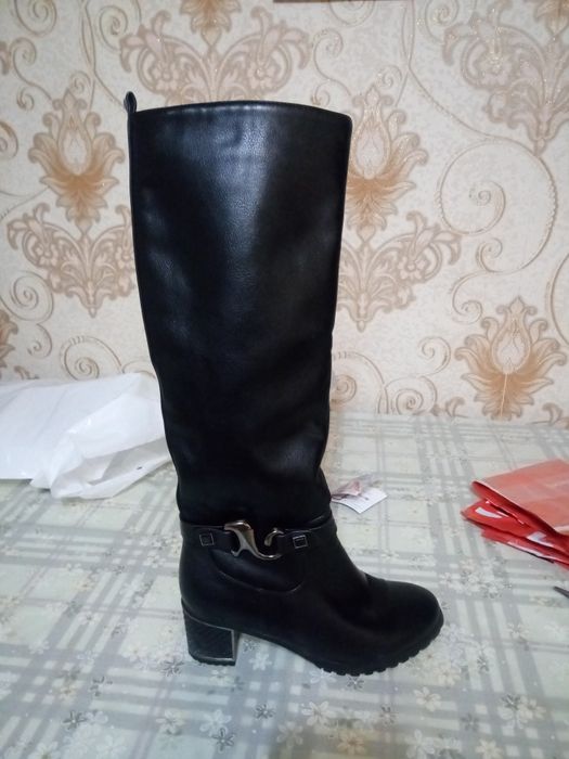 Продам сапожки зимние 39 размер
