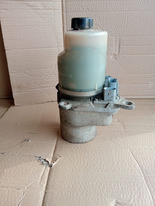 Pompa servodirecție ford focus 2 1.6 tdci