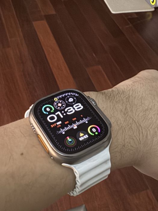 Продаю Apple Watch Ultra