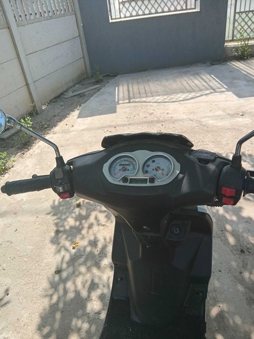 Vand scuter 50 stare perfect