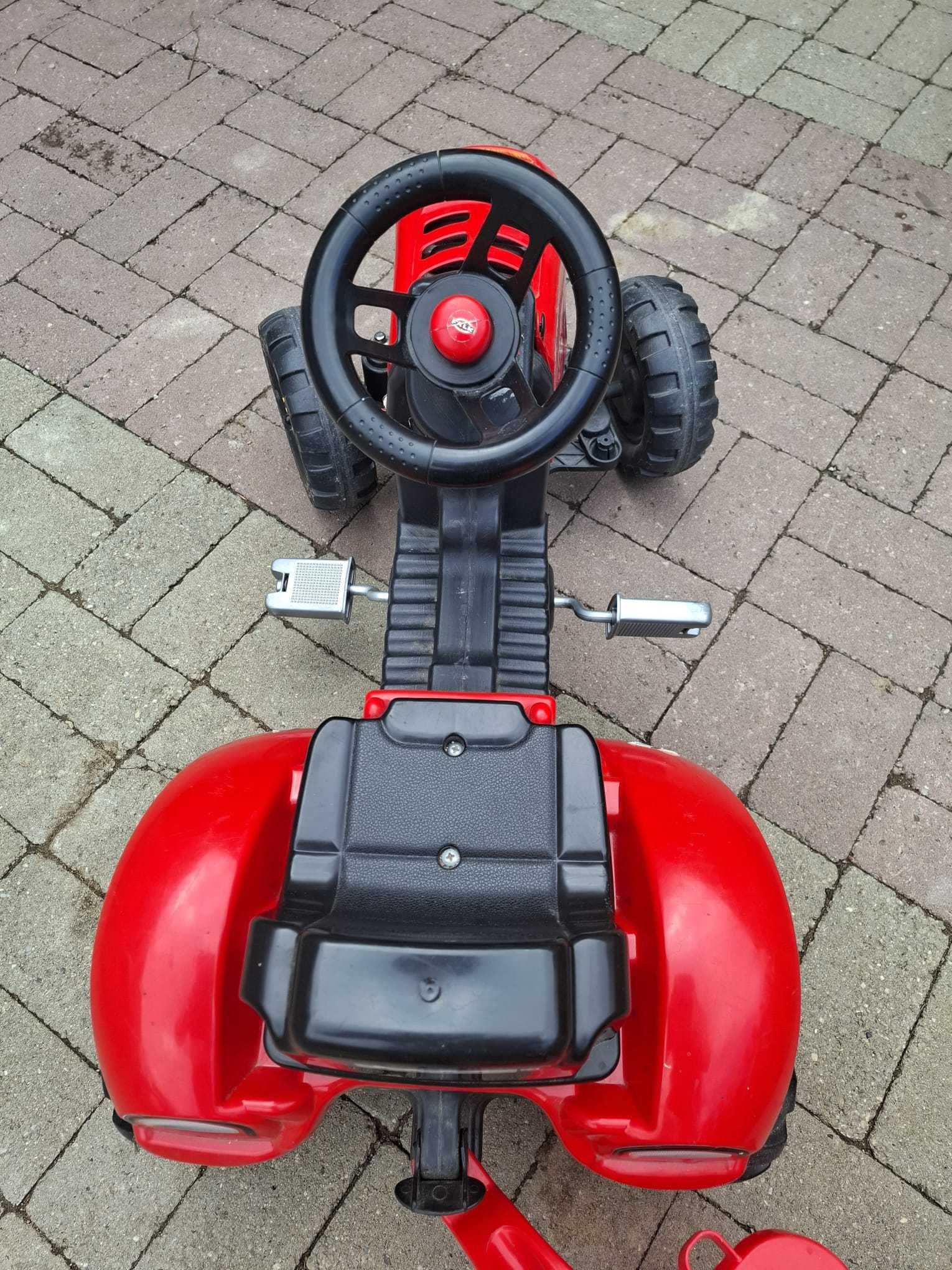Tractorasi cu pedale copii 2-3 ani