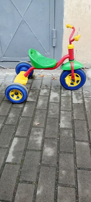 Vând triciclete / biciclete copii