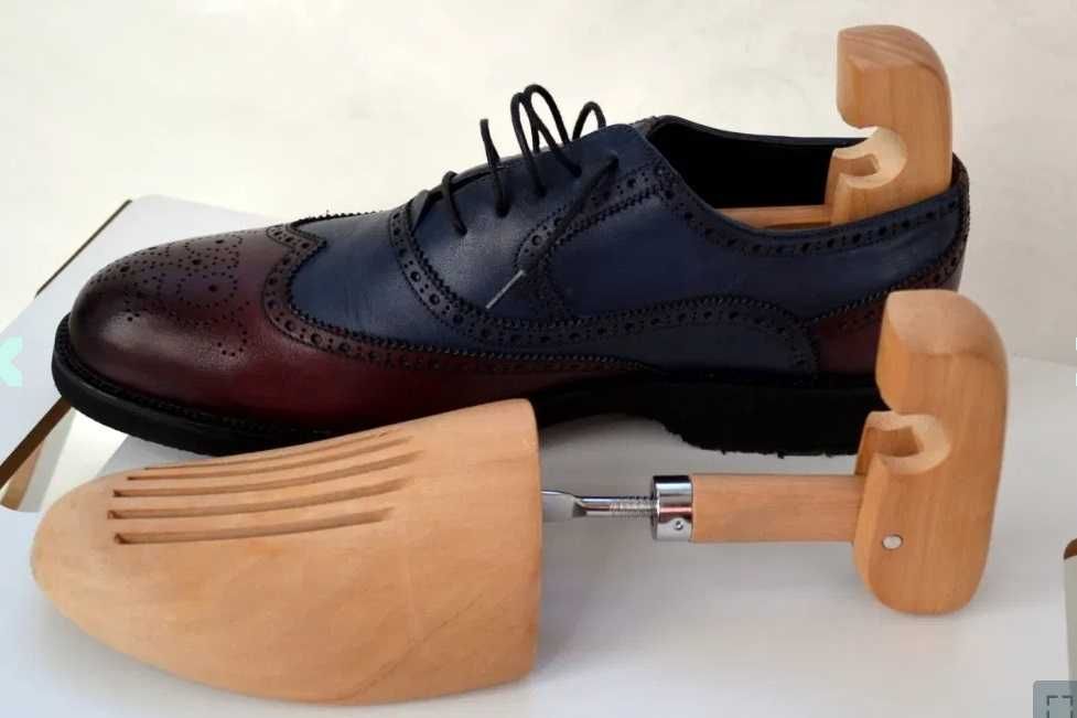 Sanuri sutinatori model forma pantofi din lemn de cedru cu filet
